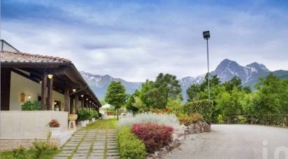 Restaurant of 1,300 m² in Colledara (64042)