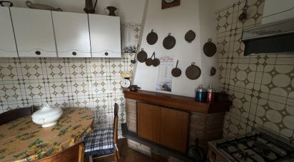 Appartamento 5 locali di 90 m² a Falerone (63837)