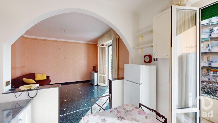 Four-room apartment of 86 m² in Genova (16157)