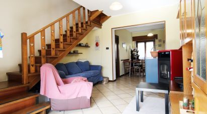 Building 6 rooms of 118 m² in Montecopiolo (61014)