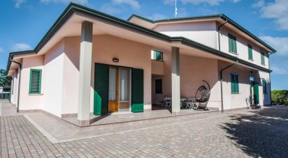 Townhouse 14 rooms of 565 m² in Argenta (44010)