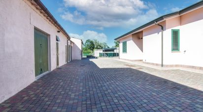 Townhouse 14 rooms of 565 m² in Argenta (44010)