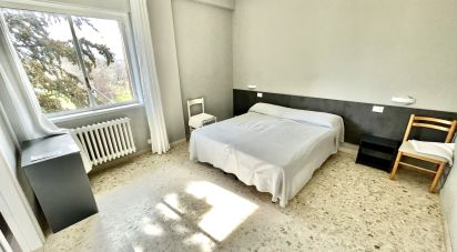 Hotel-restaurant of 2,400 m² in Sulmona (67039)