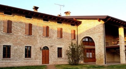 Casa indipendente 15 locali di 1.400 m² in Ceresara (46040)