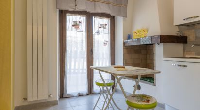 Mansion 9 rooms of 93 m² in Acqualagna (61041)