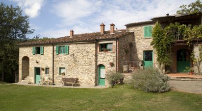 Casa indipendente 24 locali di 1.512 m² in Capolona (52010)