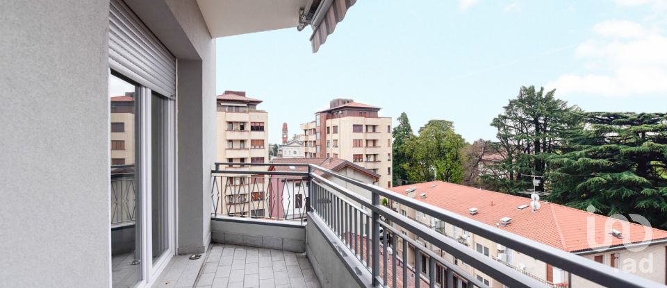 Appartamento 5 locali di 102 m² a Olgiate Comasco (22077)