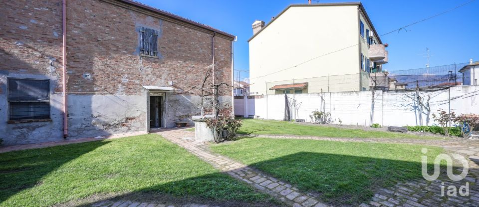 Lodge 5 rooms of 142 m² in Massa Fiscaglia (44025)