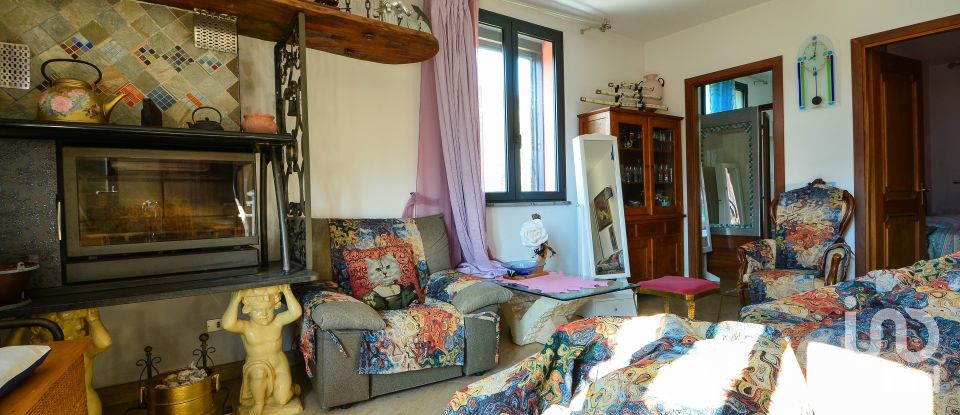 Casa indipendente 17 locali di 350 m² in Vezzi Portio (17028)