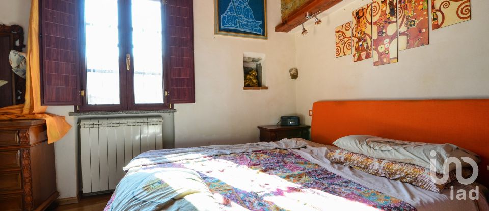 Casa indipendente 17 locali di 350 m² in Vezzi Portio (17028)