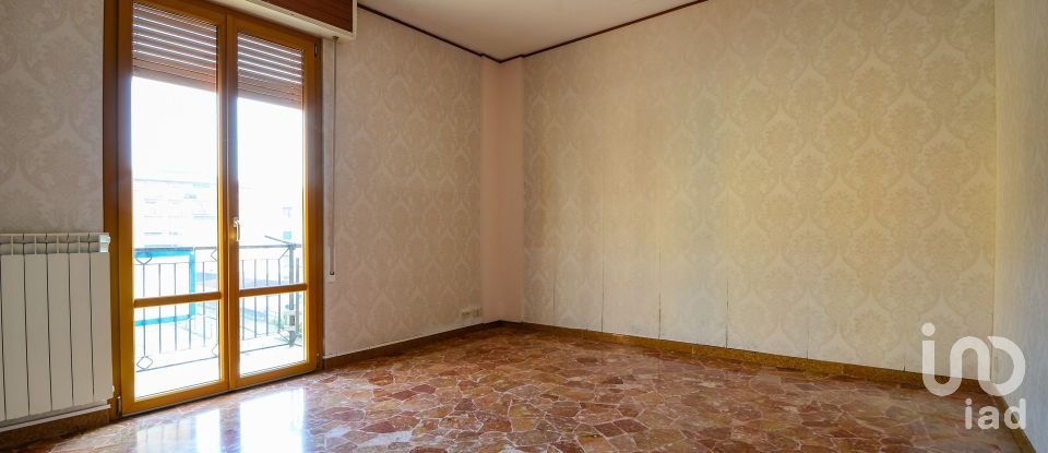 Apartment 5 rooms of 92 m² in Cengio (17056)