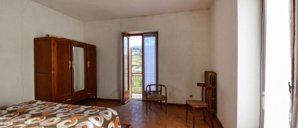 House 10 rooms of 230 m² in Prunetto (12077)