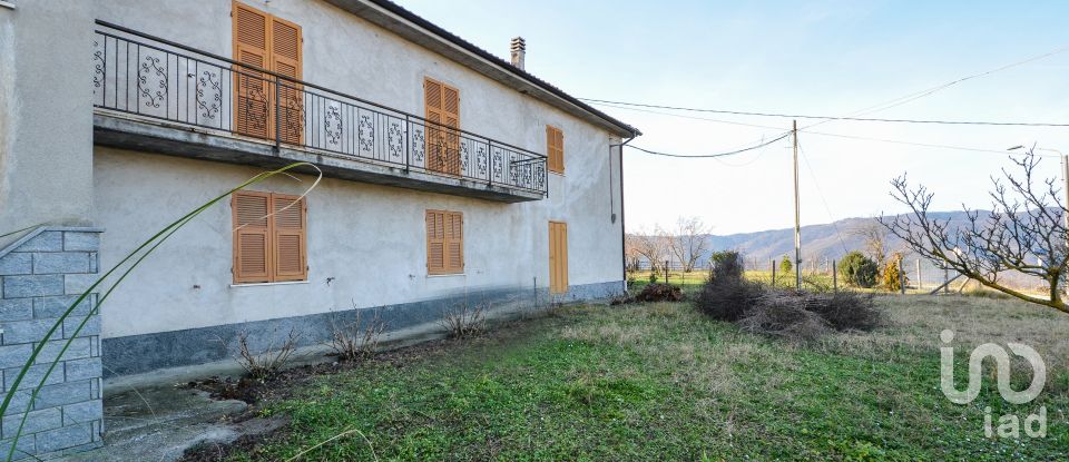 House 10 rooms of 230 m² in Prunetto (12077)