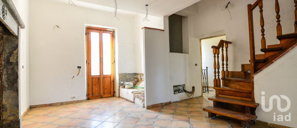 Casa 5 locali di 100 m² in Roccavignale (17017)