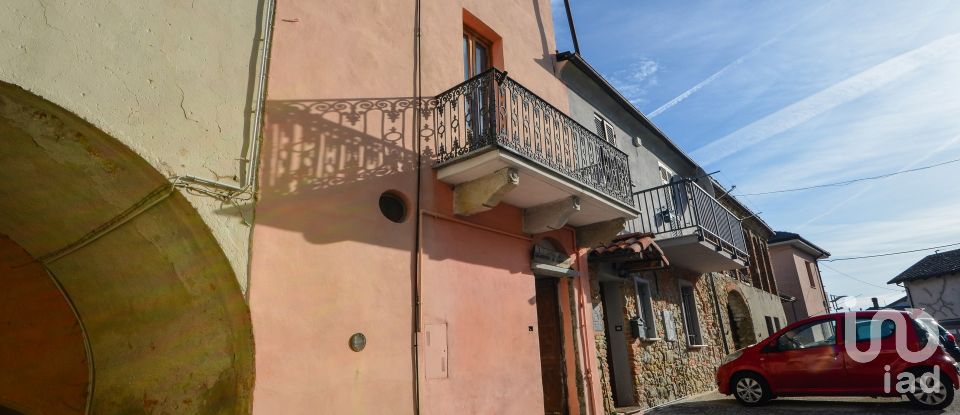 Casa 5 locali di 100 m² in Roccavignale (17017)