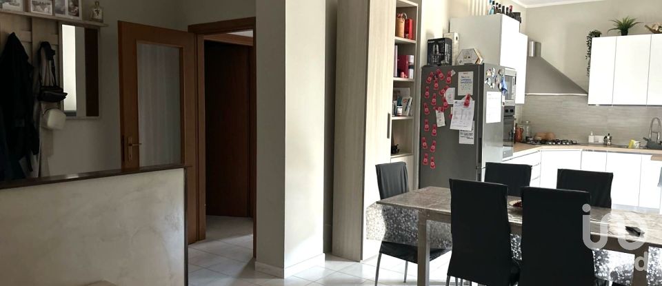 Appartamento 5 locali di 97 m² a Collecorvino (65010)