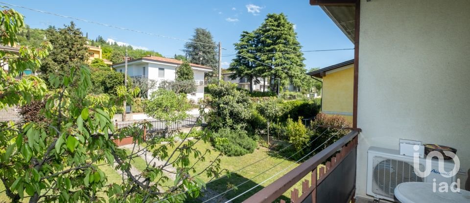 Farm 7 rooms of 205 m² in Castiglione delle Stiviere (46043)