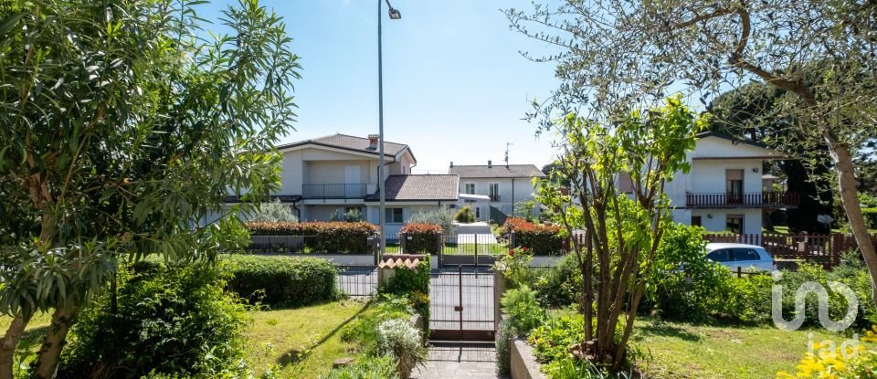 Villa 7 locali di 205 m² in Castiglione delle Stiviere (46043)