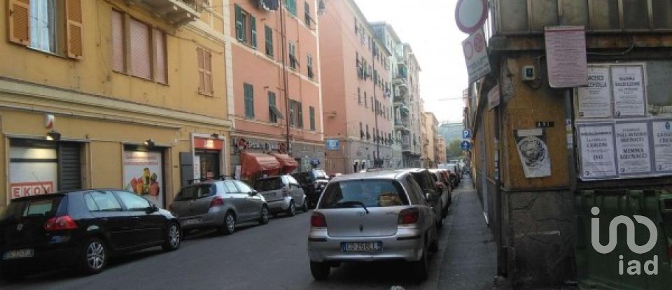 Apartment 5 rooms of 85 m² in Genova (16159)