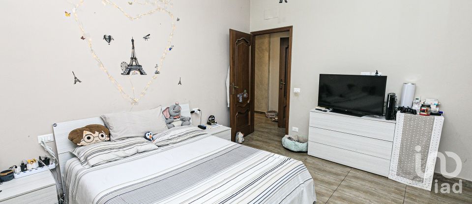 Apartment 0 rooms of 95 m² in Genova (16144)