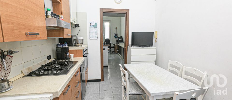 Appartamento 6 locali di 105 m² a Genova (16149)