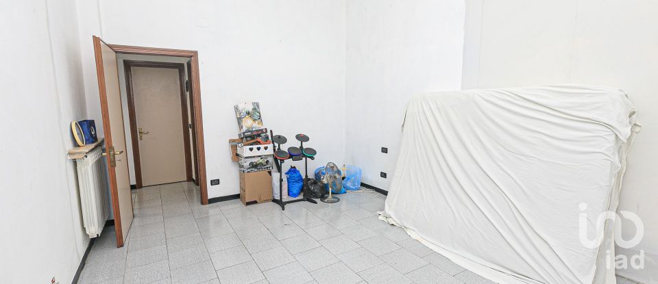 Appartamento 6 locali di 105 m² a Genova (16149)