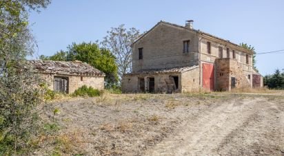 Country home 6 rooms of 300 m² in Montefano (62010)