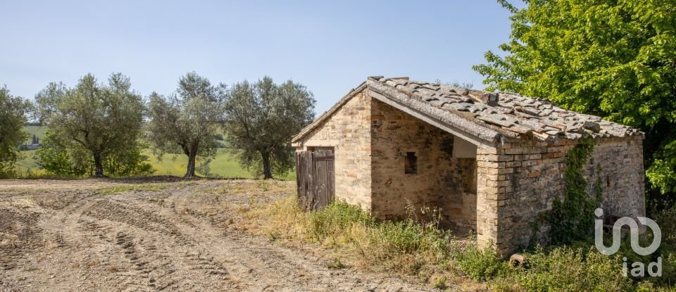 Rustico 6 locali di 300 m² in Montefano (62010)