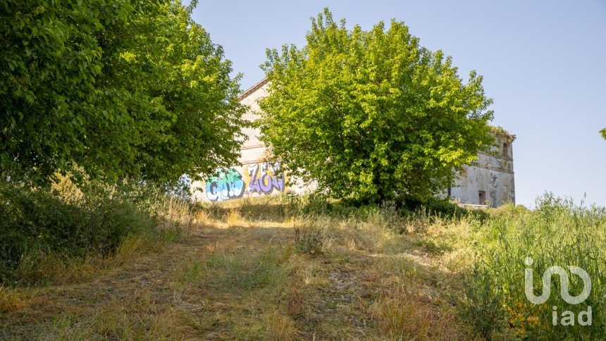 Rustico 0 locali di 300 m² in Montefano (62010)