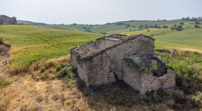 Country home 0 rooms of 300 m² in Montefano (62010)