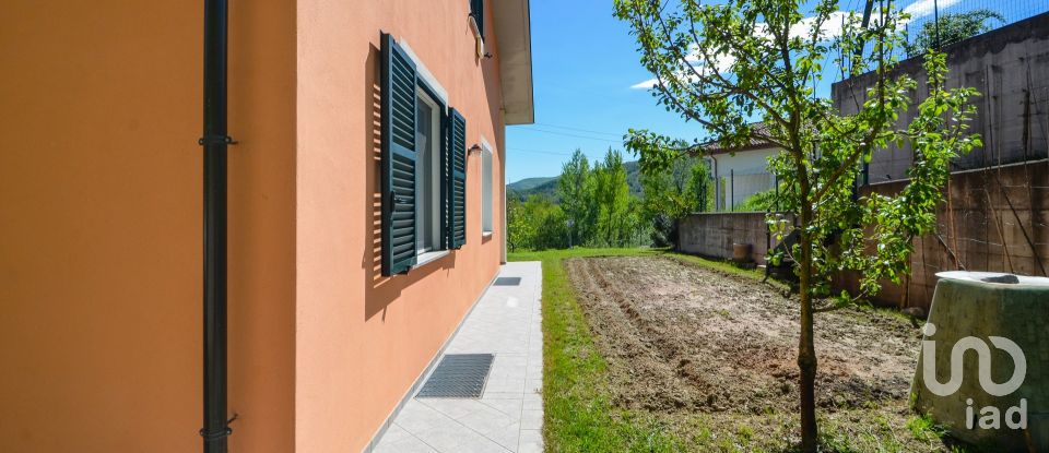 Villa 7 locali di 160 m² in Carcare (17043)