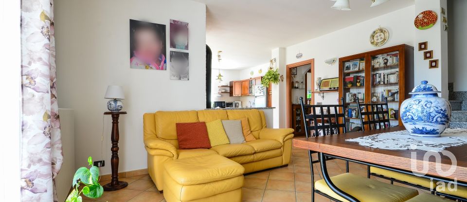 Villa 7 locali di 160 m² in Carcare (17043)