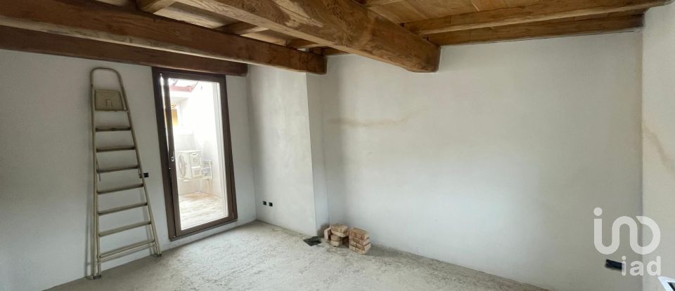 Casa indipendente 7 locali di 138 m² in Montevarchi (52025)