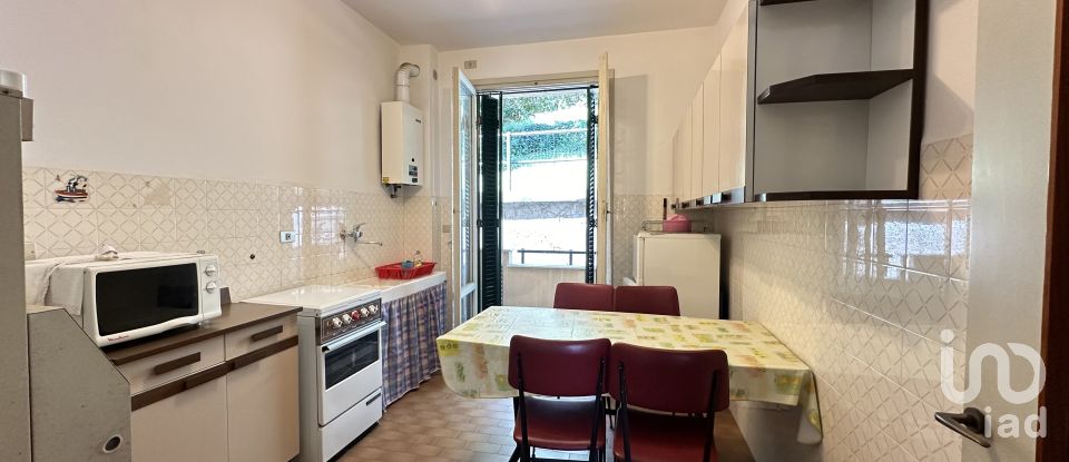 Palazzo / Stabile 2 locali di 65 m² a Pietra Ligure (17027)