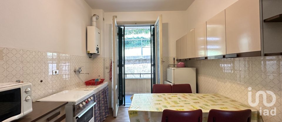 Palazzo / Stabile 2 locali di 65 m² a Pietra Ligure (17027)