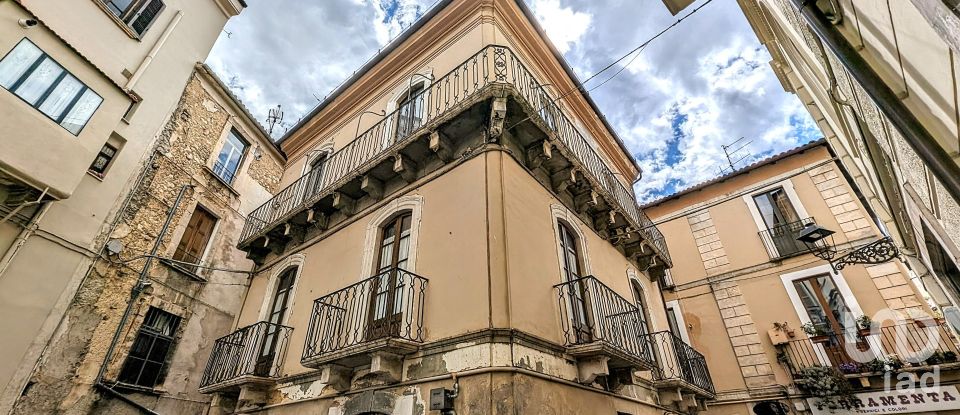 Varie superfici 4 locali di 80 m² a Sulmona (67039)