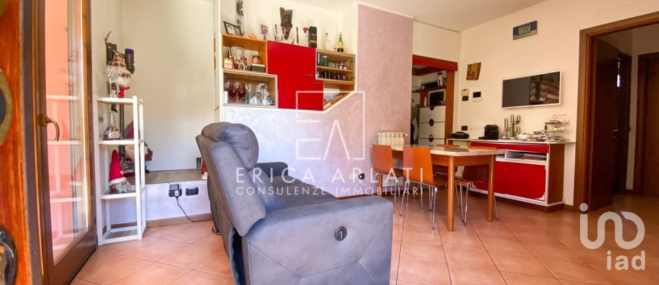 Three-room apartment of 105 m² in Appiano Gentile (22070)