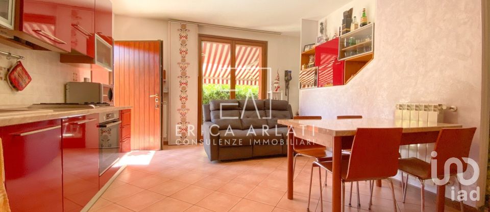 Three-room apartment of 105 m² in Appiano Gentile (22070)