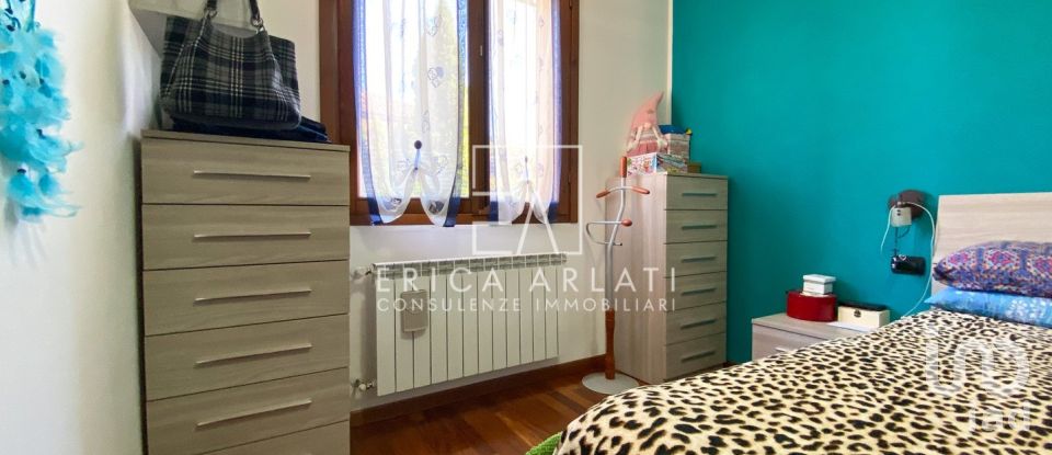 Three-room apartment of 105 m² in Appiano Gentile (22070)