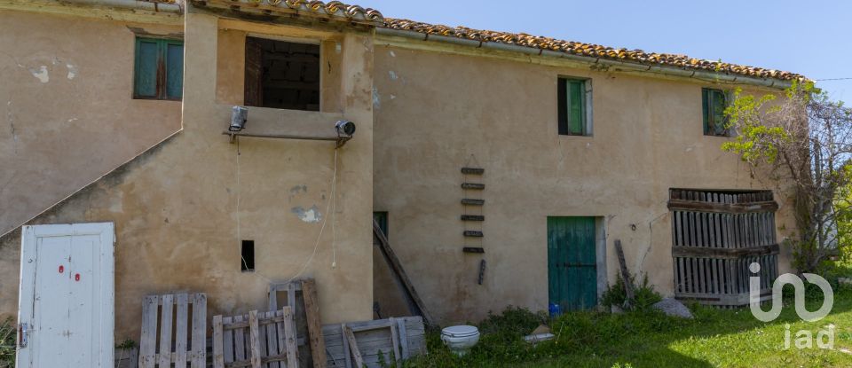 Casa indipendente 12 locali di 230 m² in Osimo (60027)