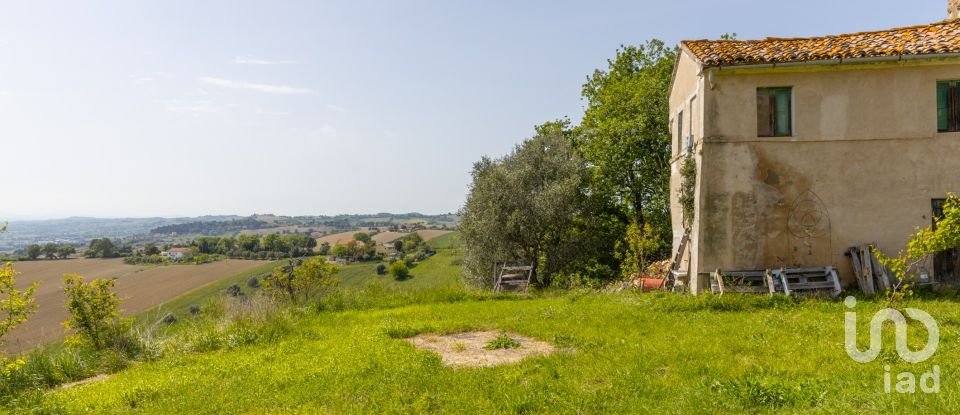 Casa indipendente 12 locali di 230 m² in Osimo (60027)