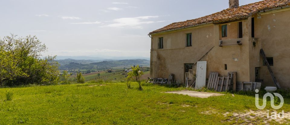 Casa indipendente 12 locali di 230 m² in Osimo (60027)