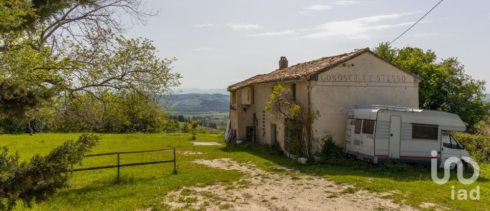 Casa indipendente 12 locali di 230 m² in Osimo (60027)