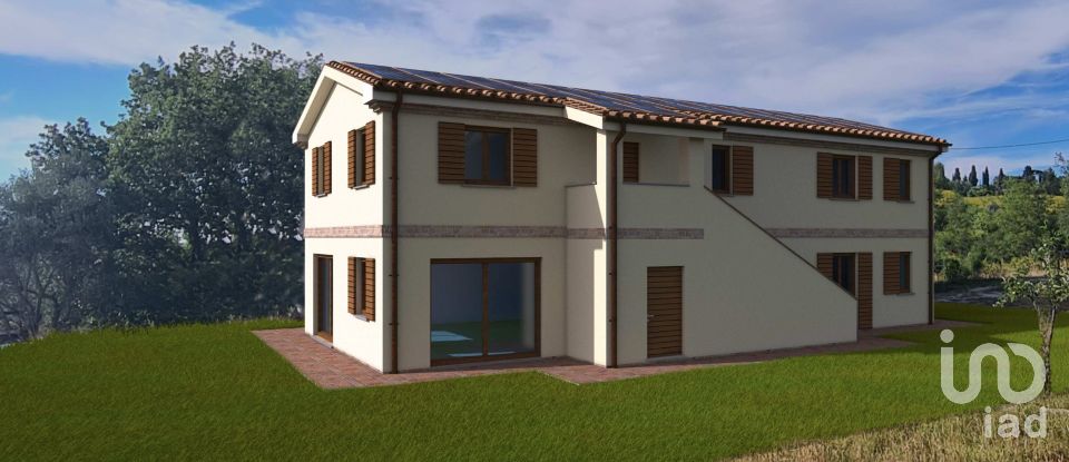 Casa indipendente 12 locali di 230 m² in Osimo (60027)