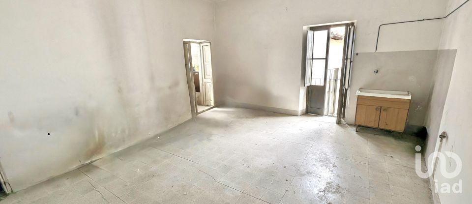 Varie superfici 4 locali di 80 m² a Sulmona (67039)