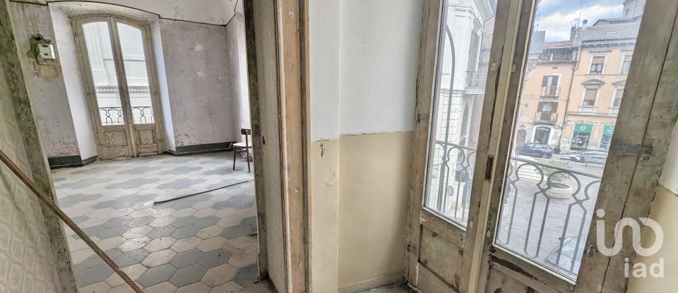 Varie superfici 4 locali di 80 m² a Sulmona (67039)