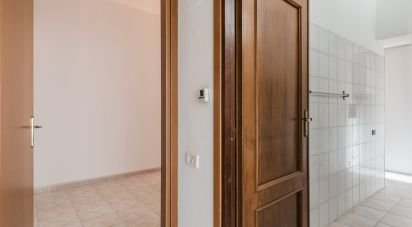 Two-room apartment of 52 m² in Roma (00171)