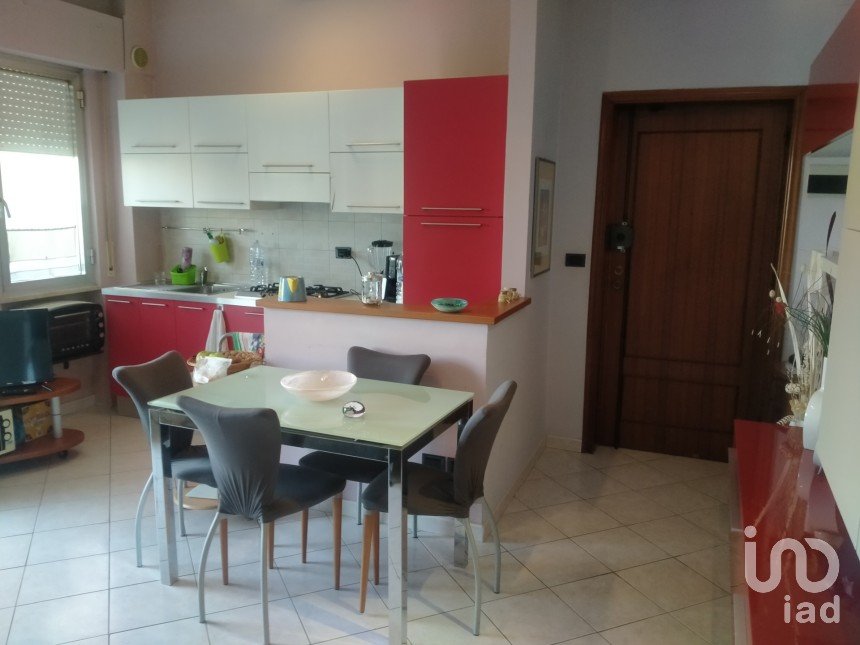 Palazzo / Stabile 3 locali di 57 m² a Montesilvano (65015)