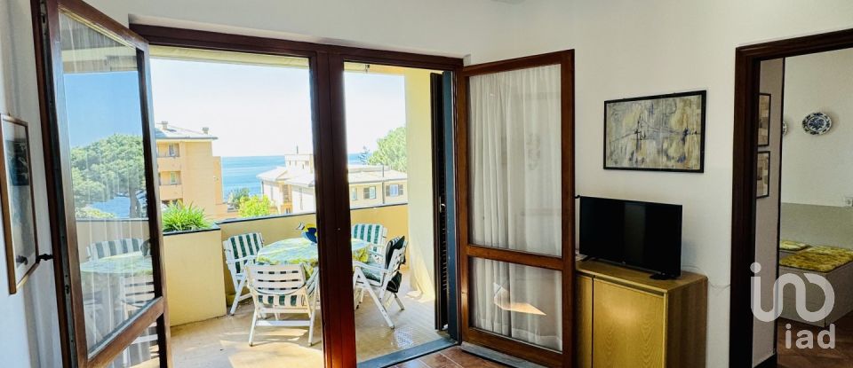 Three-room apartment of 67 m² in Arenzano (16011)