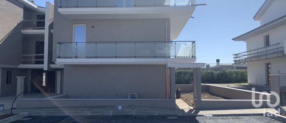 Villa 10 locali di 160 m² in Città Sant'Angelo (65013)